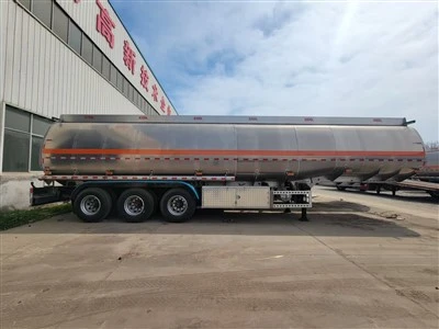 Treler Tangki Bahan Api Aluminium 45000 Liter